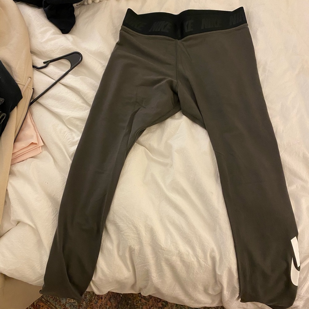 Nike leggings
